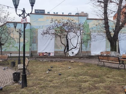 Панно с изображением Владикавказа на улице Кирова придется делать заново из-за частичного разрушения