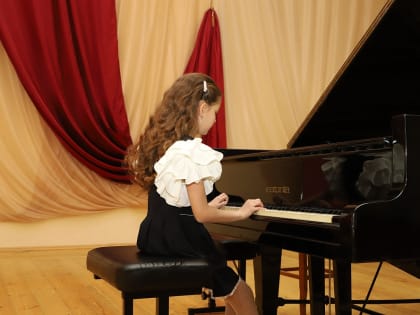 Во Владикавказе стартовал IV Северо-Кавказский конкурс юных исполнителей «Золотая свирель».