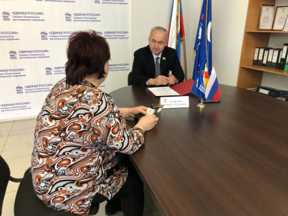 Спикер Парламента РСО-Алания Таймураз Тускаев провел личный прием граждан