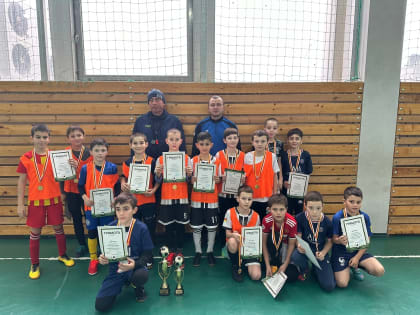 Футболисты спортивной школы «Юность» выиграли турнир памяти Виктора Тедеева