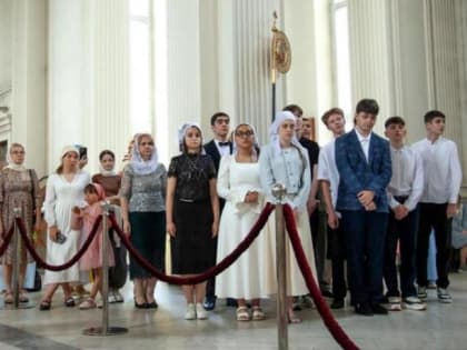 С Богом в добрый путь, выпускники!