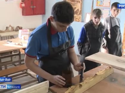 Воспитанники школы-интерната «Надежда» осваивают новые навыки на современном оборудовании