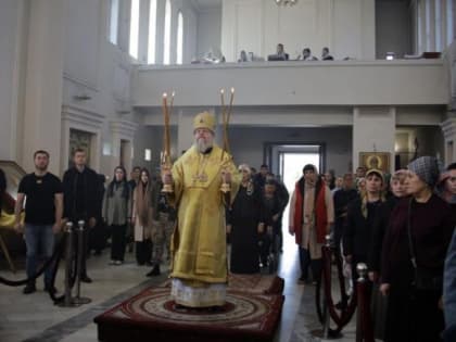 В НЕДЕЛЮ 19-Ю ПО ПЯТИДЕСЯТНИЦЕ АРХИЕПИСКОП ГЕРАСИМ СОВЕРШИЛ ЛИТУРГИЮ В КАФЕДРАЛЬНОМ СОБОРЕ