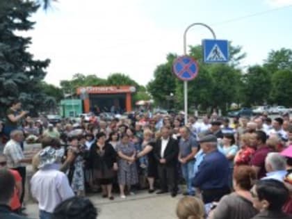 Состоялся митинг ПРОТИВ строительства кремниевого завода