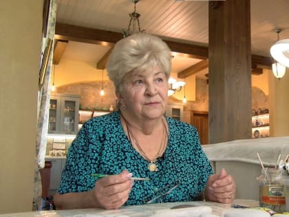 Возраст творчеству не помеха: 82-летняя Тамара Бигулова превращает камни в чудесные картины