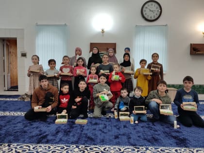 В Лескене состоялся мастер-класс по  росписи пряников