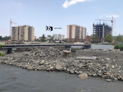 Новый пешеходный мост на ул. Кольбуса готов почти на 80%, его сдадут к концу октября