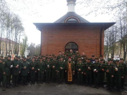 Пасхальный молебен в воинской части