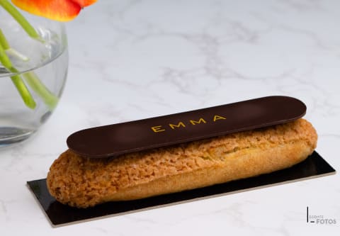 Éclair glacé au chocolat signé EMMA