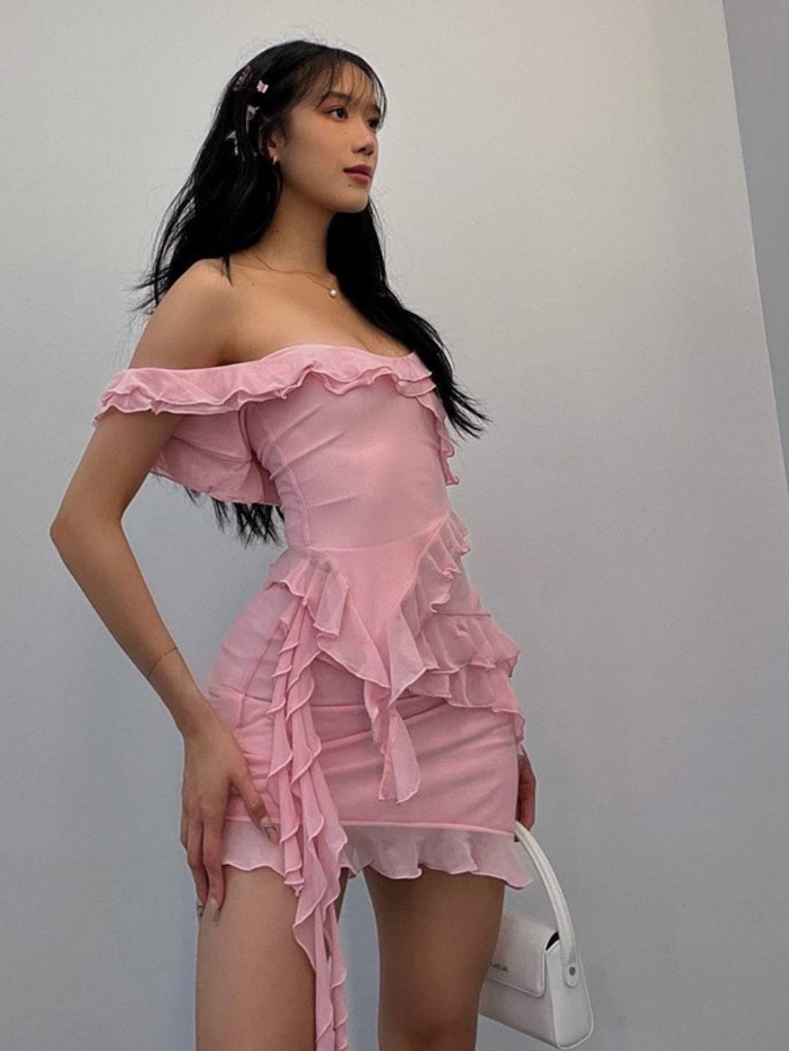 Neckline T-Shirt Slim Fit Hip Skirt Set