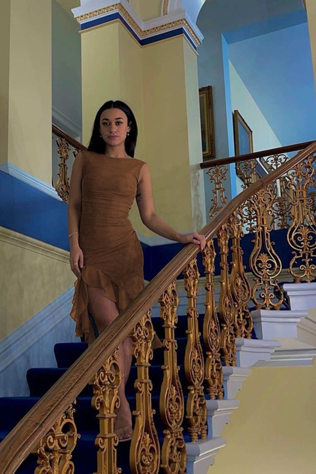 Tight Backless Pleated Midi Skirt