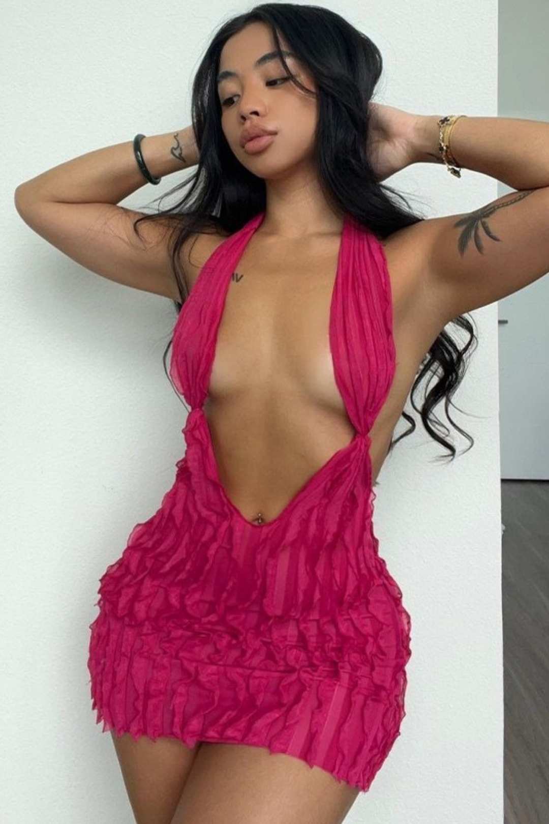 Best-selling Water Ripple Sexy Halterneck Backless Dress