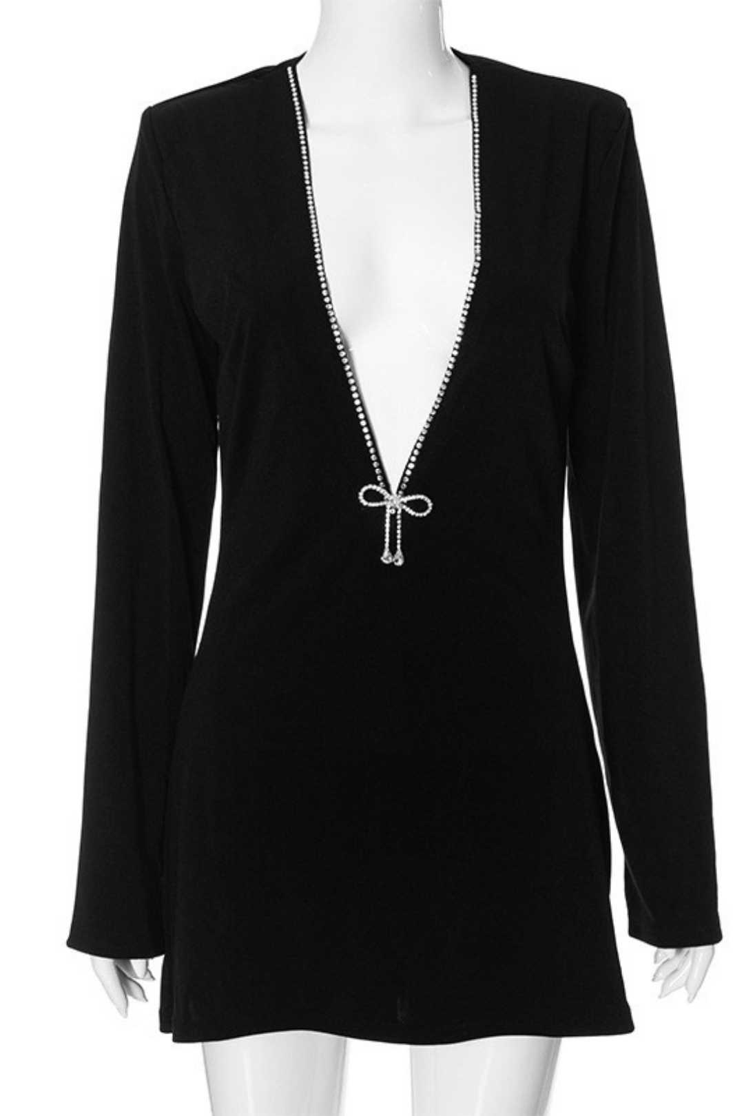 V-neck Long-sleeved Fashion Hot Girl Dress