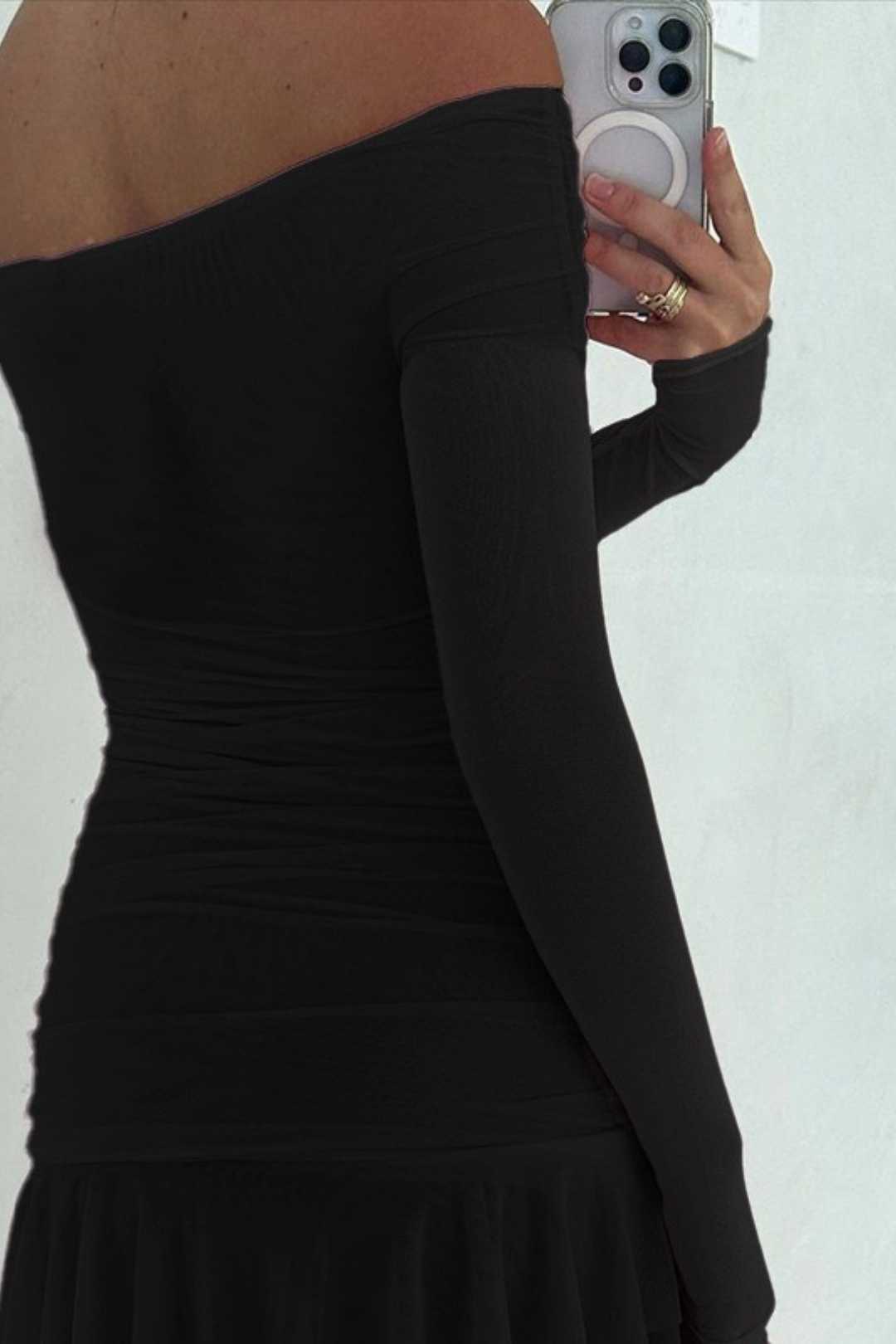 Temperament Flower One-shoulder Mesh Long-sleeved Dress