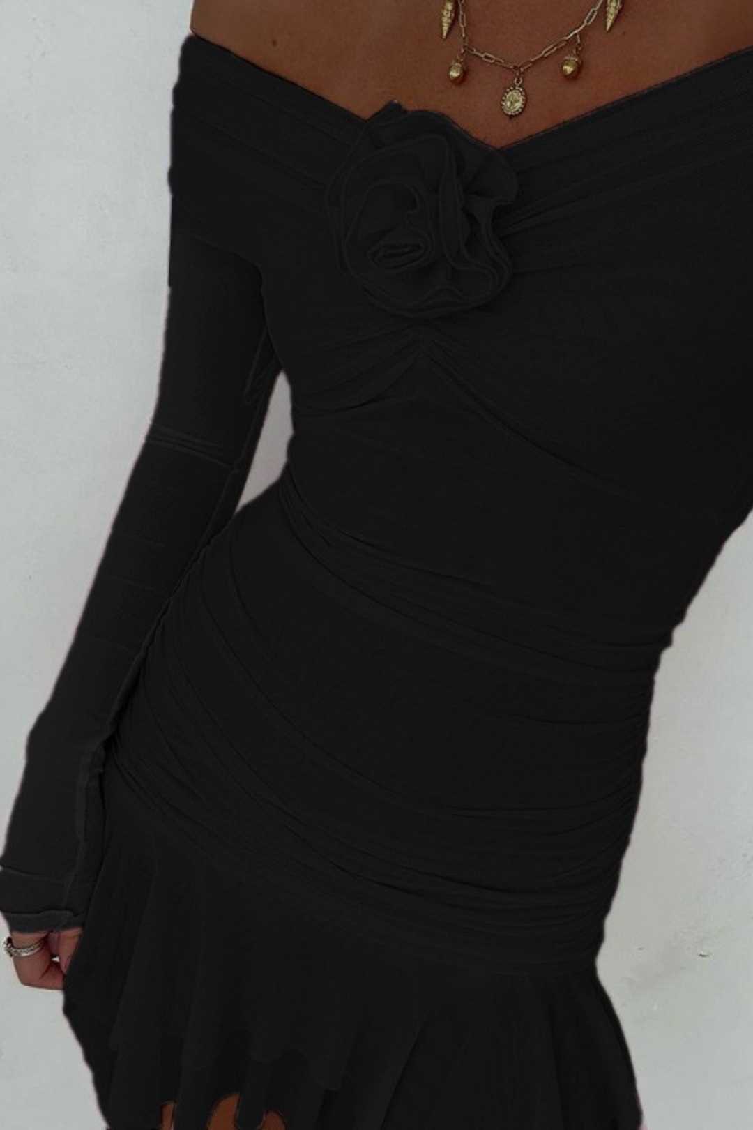 Temperament Flower One-shoulder Mesh Long-sleeved Dress