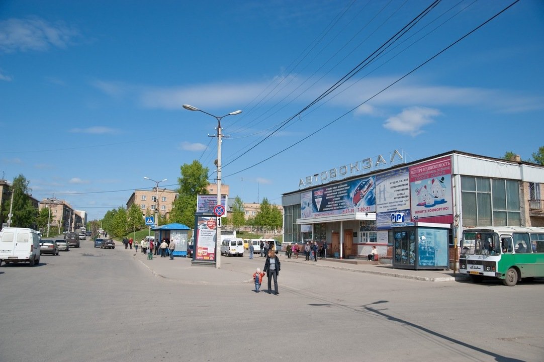 Автовокзал сыктывкар. Автовокзал Ухта. Автовокзал Ухта Октябрьская улица 24. Автовокзал Ухта касса. Автовокзал Ухта фото.