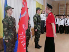 34 дня до Дня Победы: Школа № 34 продолжает районную эстафету "Знамя Победы в детских руках"