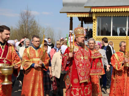 На престольный праздник — в храм Жен-мироносиц