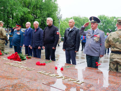 «Единая Россия» почтила память жителей Коми, погибших в войнах и вооружённых конфликтах