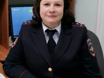 В Коми сотрудник полиции Ирина Борисова отобрала у рецидивиста ружье