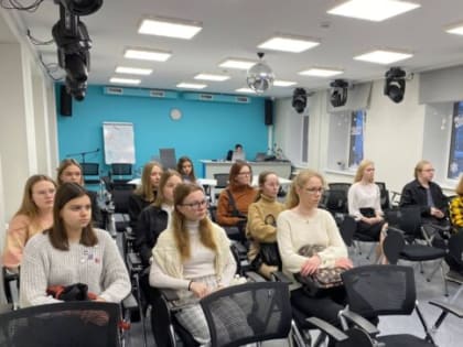 Министр образования Коми поприветствовала участников Олимпиады школьников на немецком языке