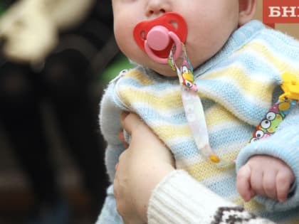 В Коми 150 отцов получают пособие по уходу за маленьким ребенком