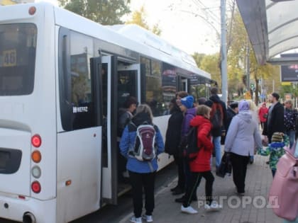 «На каждой остановке нарушения»: активисты пытаются решить вечную проблему сыктывкарских автобусов