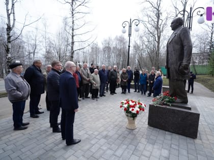 Действующая власть в Коми равняется на дела Ивана Павловича Морозова - Владимир Уйба