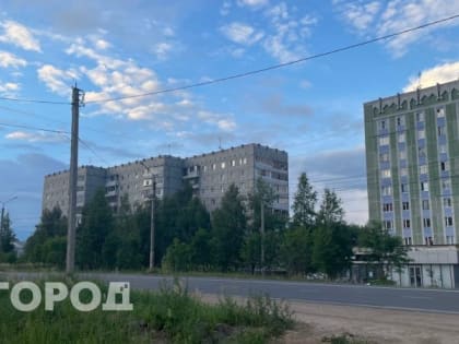 Жители Эжвинского района Сыктывкара пожаловались на неприятный запах