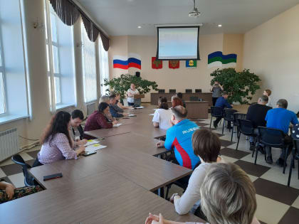 11 апреля в 13.00 в актовом зале администрации района прошло собрание граждан по проектам инициативного бюджетирования.