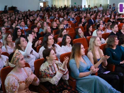 В Сыктывкаре состоялся гала-концерт «Коми студенческой весны»