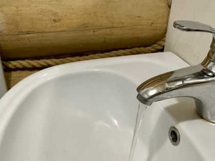 Уже завтра цены на ЖКХ резко взлетят - какие цифры увидят россияне в новых квитанциях