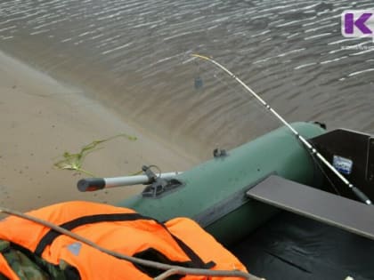 В районе деревни Усть-Ижма выпал из лодки и утонул мужчина