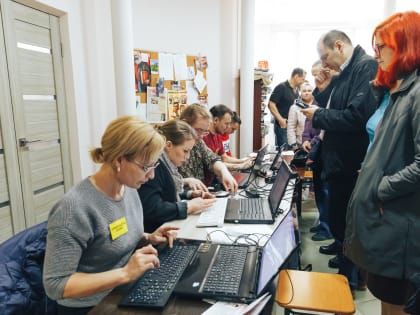 «Снизу» уже постучали. Больше ста человек со всего региона  проголосовали за идею провести референдум