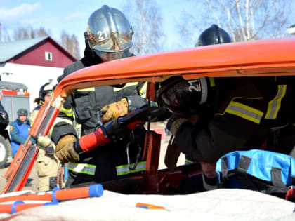 В Коми выбрали лучшую команду по проведению аварийно-спасательных работ при ДТП