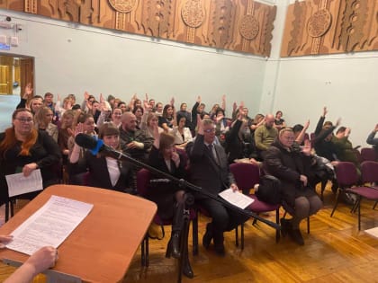 В микрорайоне УРМЗ состоялось собрание по обсуждению народных проектов