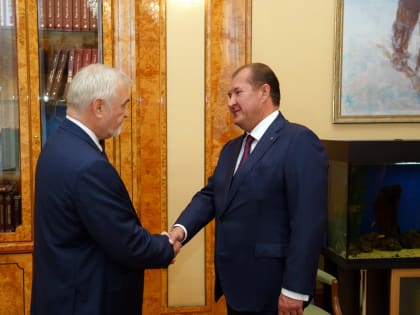 Глава Коми Владимир Уйба провёл рабочую встречу с руководителем ЛУКОЙЛ-Коми Олегом Третьяковым