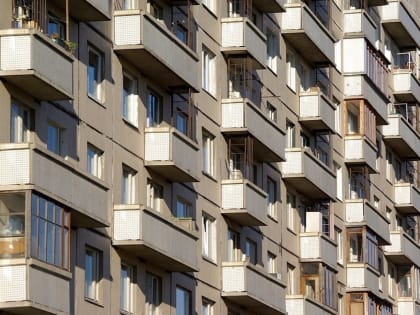 В Усинске на балконе квартиры найдено тело женщины