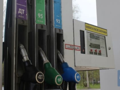 В Вуктыле ликвидировали утечку дизтоплива в реку