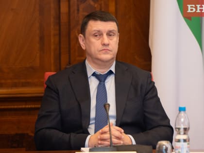 Ростислав Гольдштейн предложил депутатам Госсовета согласовать Дмитрия Братыненко на должность председателя правительства Коми