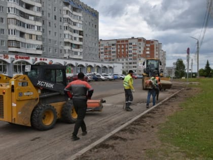 Руководитель района осмотрел ход работ по БКД