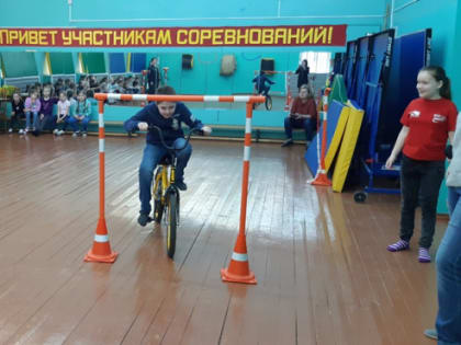 Автоинспекторы Сыктывкара провели практикум для юных велосипедистов