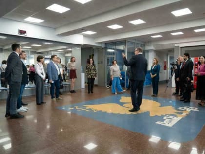 Иностранные журналисты посещают Вятский государственный университет в Кировской области