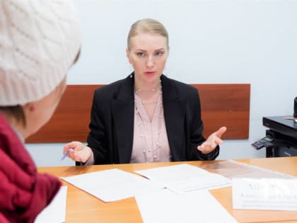 Александра Афонина окажет содействие в восстановлении жилищных прав граждан