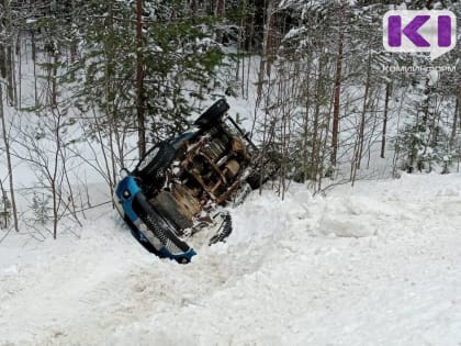 В Прилузье Mitsubishi L200 оказался в кювете