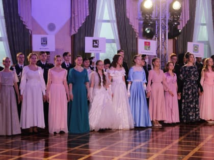 Кадеты Косланской школы стали участниками первого республиканского Кадетского бала