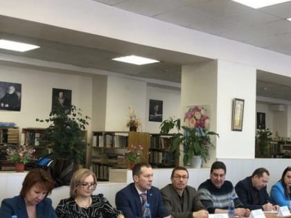 Чиновники обсудили как привлечь молодежь на работу в селах Коми