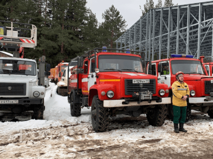 За сутки в Коми горели гараж, машина, баня и два дома