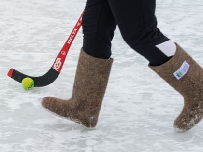 Приглашаем дворовые команды на «Хоккей с мячом в валенках»!
