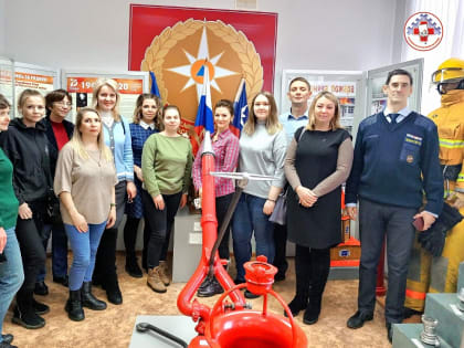 Пожарно-техническая выставка МЧС